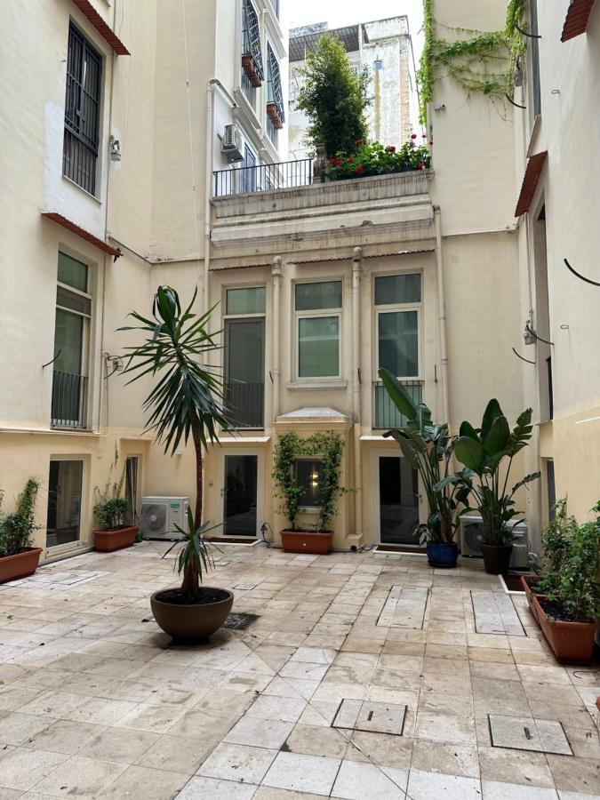 Imbriani 69 Apartment Bari Exterior photo